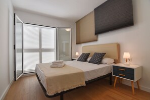 3 habitaciones, tabla de planchar con plancha y wifi gratis 