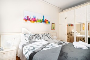 3 bedrooms, iron/ironing board, travel crib, free WiFi