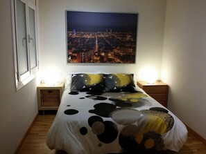 3 bedrooms, iron/ironing board, travel crib, free WiFi