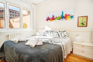 3 bedrooms, iron/ironing board, travel cot, free WiFi