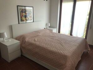 1 bedroom, iron/ironing board