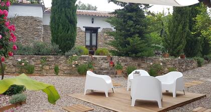 Parc Naturel Sierra de Grazalema Maison avec jardin, piscine, parking, wifi, piscine, air conditionné, central.