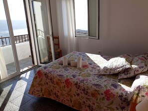 6 habitaciones, tabla de planchar con plancha y wifi gratis