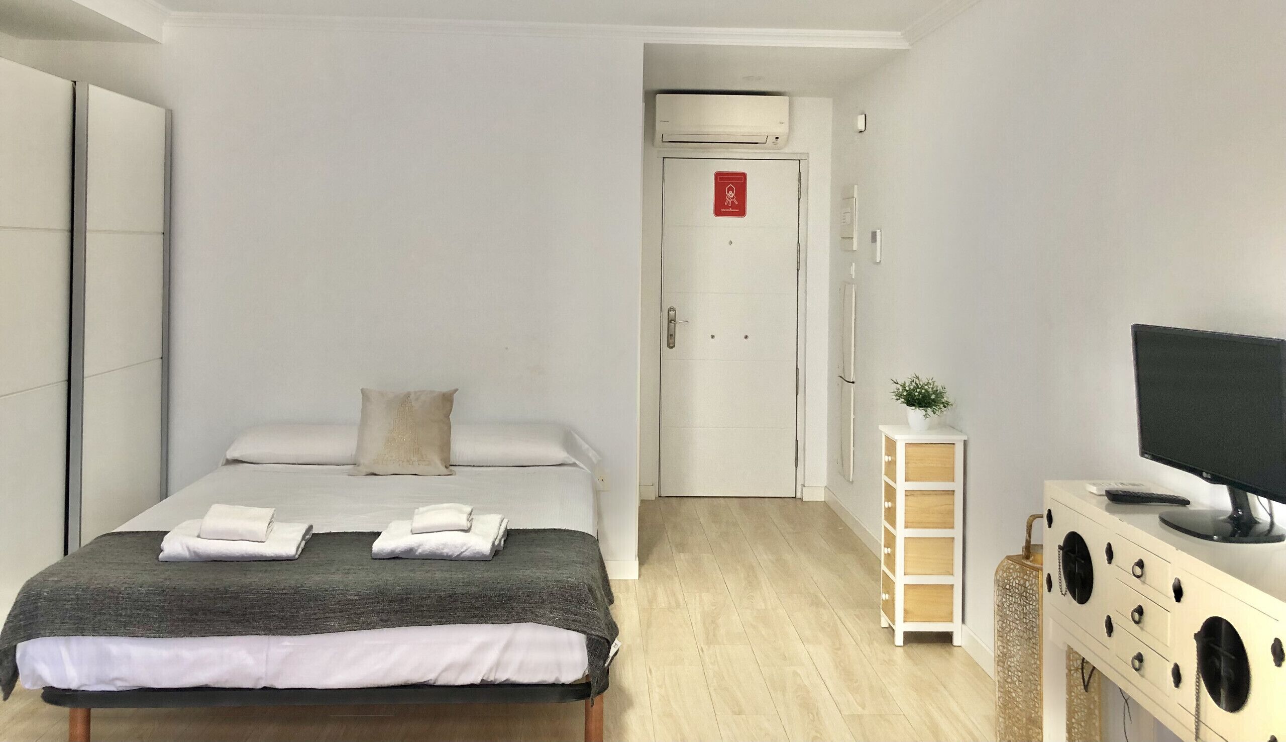 1 chambre, accès au Wi-Fi (inclus), literie fournie