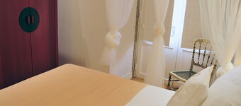 Fully equipped air-conditioned apartment in central Setúbal