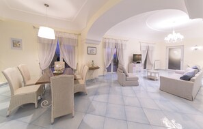 Interior - Luxury villa with panoramic swimming pool in Ischia, near Amalfi Coast (Forio)
