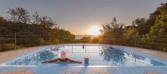 Luksus villa med panoramautsikt svømmebasseng i Ischia, nær Amalfikysten