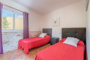 Iron/ironing board, travel cot, free WiFi, bed sheets