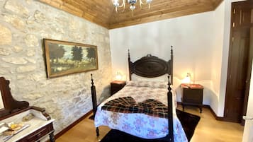 7 slaapkamers, een bureau, geluiddichte muren