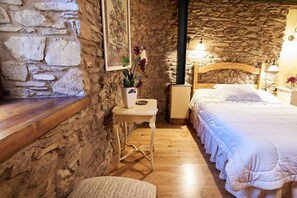 3 makuuhuonetta, ilmainen Wi-Fi, vuodevaatteet, pääsy pyörätuolilla