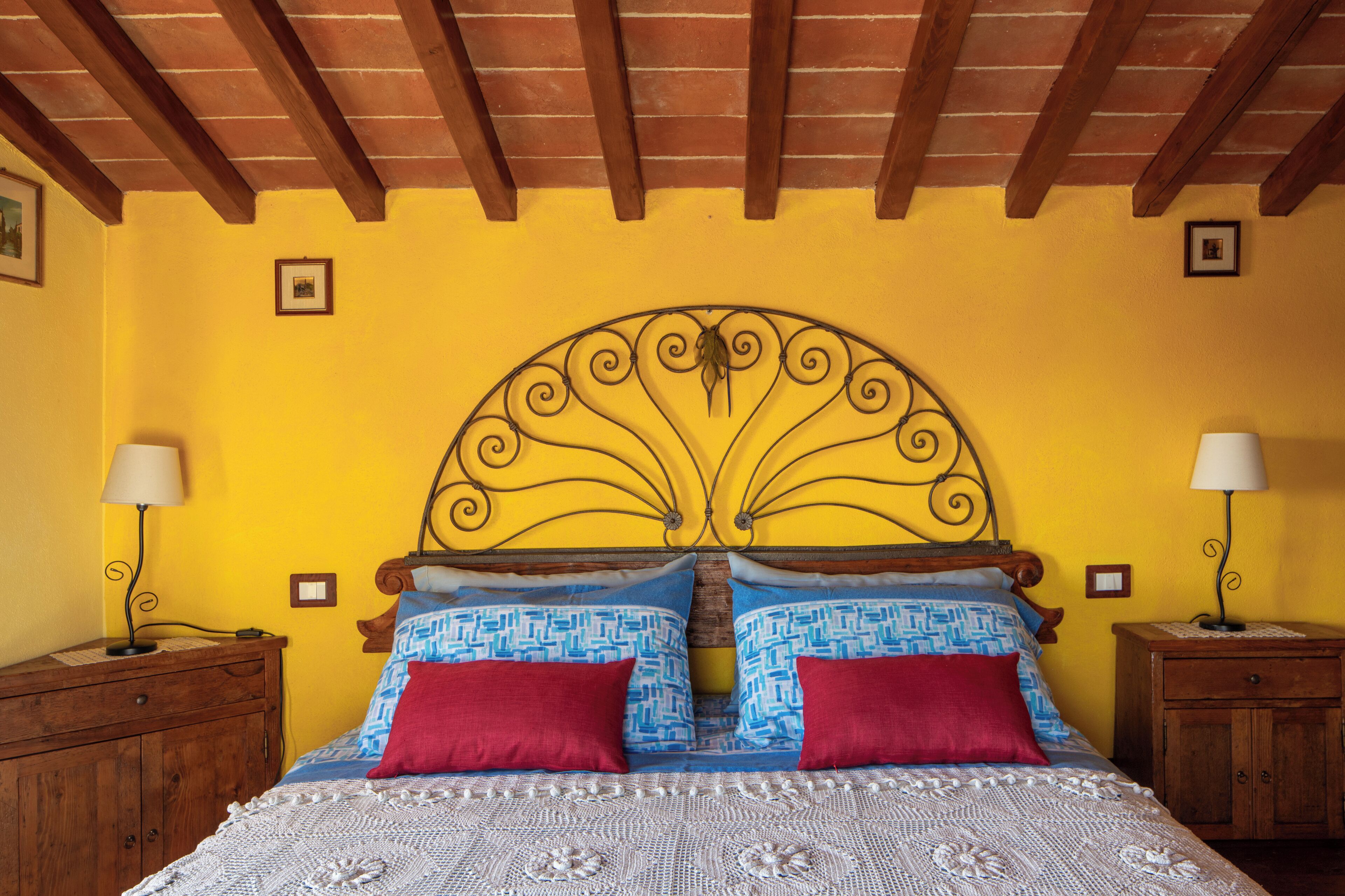 1 chambre, bureau, chambres insonorisées, fer et planche à repasser