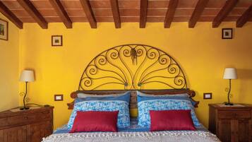 1 chambre, bureau, chambres insonorisées, fer et planche à repasser