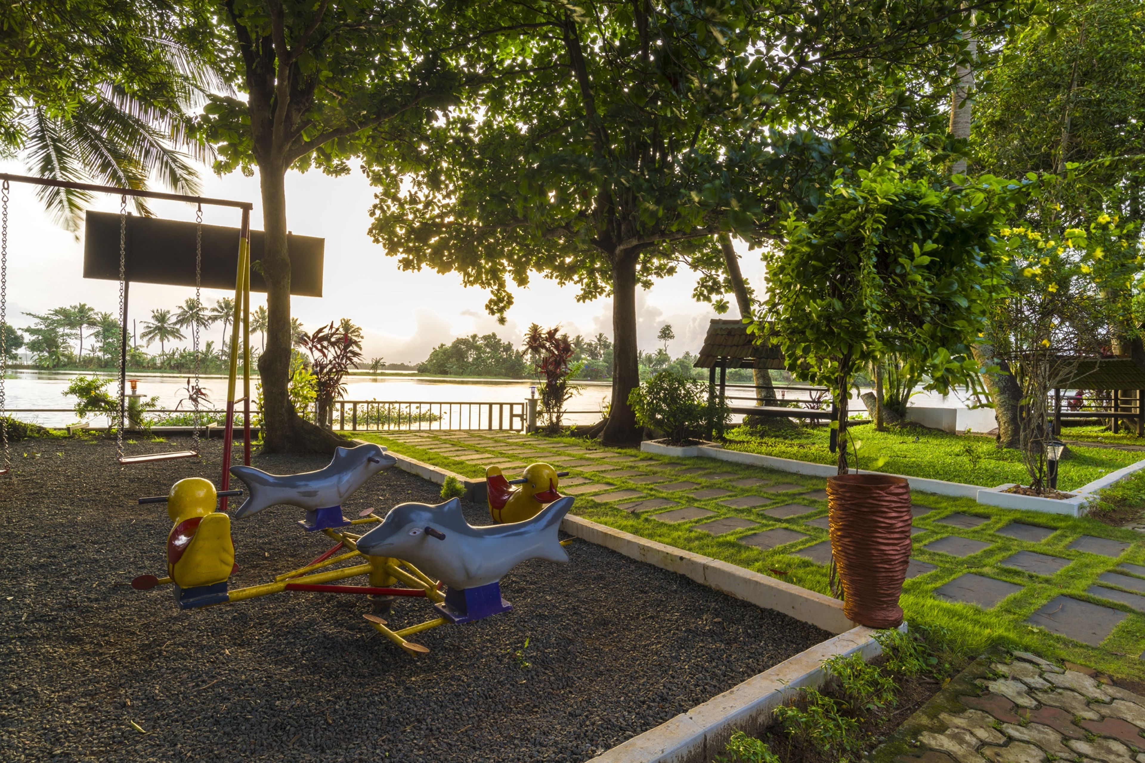 Children’s play area – outdoor