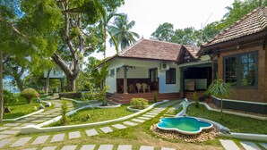 Property grounds - Warmth Lake Haven (Kuttanad Taluk)