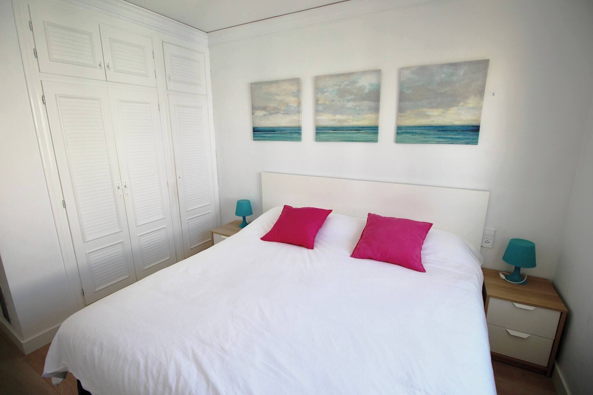 1 chambre, fer et planche à repasser, Wi-Fi gratuit, draps fournis