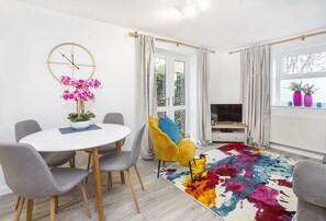 Interior - Minster's Reach Holiday Apartment (YORK)