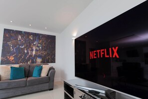 Fernseher, Stereoanlage, Drucker
