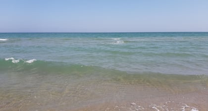 Campomarino (CB) Villa immersed in the green Molise countryside 6 km from the sea.