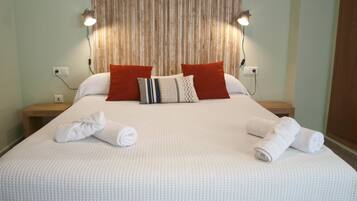 2 Schlafzimmer, BĂŒgeleisen/BĂŒgelbrett, kostenloses WLAN, BettwĂ€sche