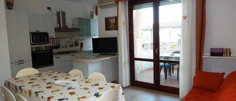 Télévision à écran plat