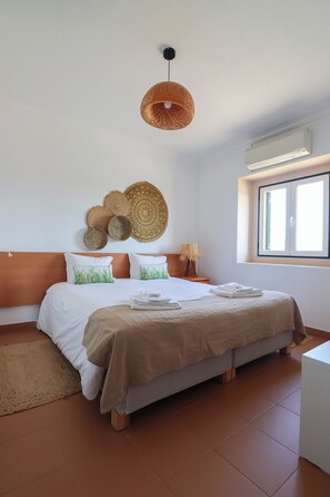 3 bedrooms, free WiFi, bed sheets