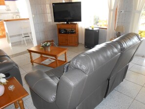 TV, books