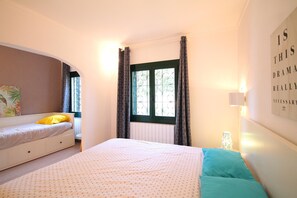 2 bedrooms, iron/ironing board, free WiFi, bed sheets - Anaïs : Extraordinary Villa 5 minutes from the beach (L'Escala)