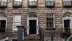 Exterior detail - Sophisticated Edinburgh Apartment in City Centre (Edinburgh)