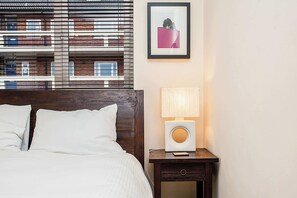 1 bedroom, iron/ironing board, internet, bed sheets