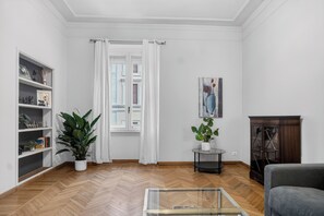 Interior - TreasureRome - Spanish Steps Family Home (Roma)