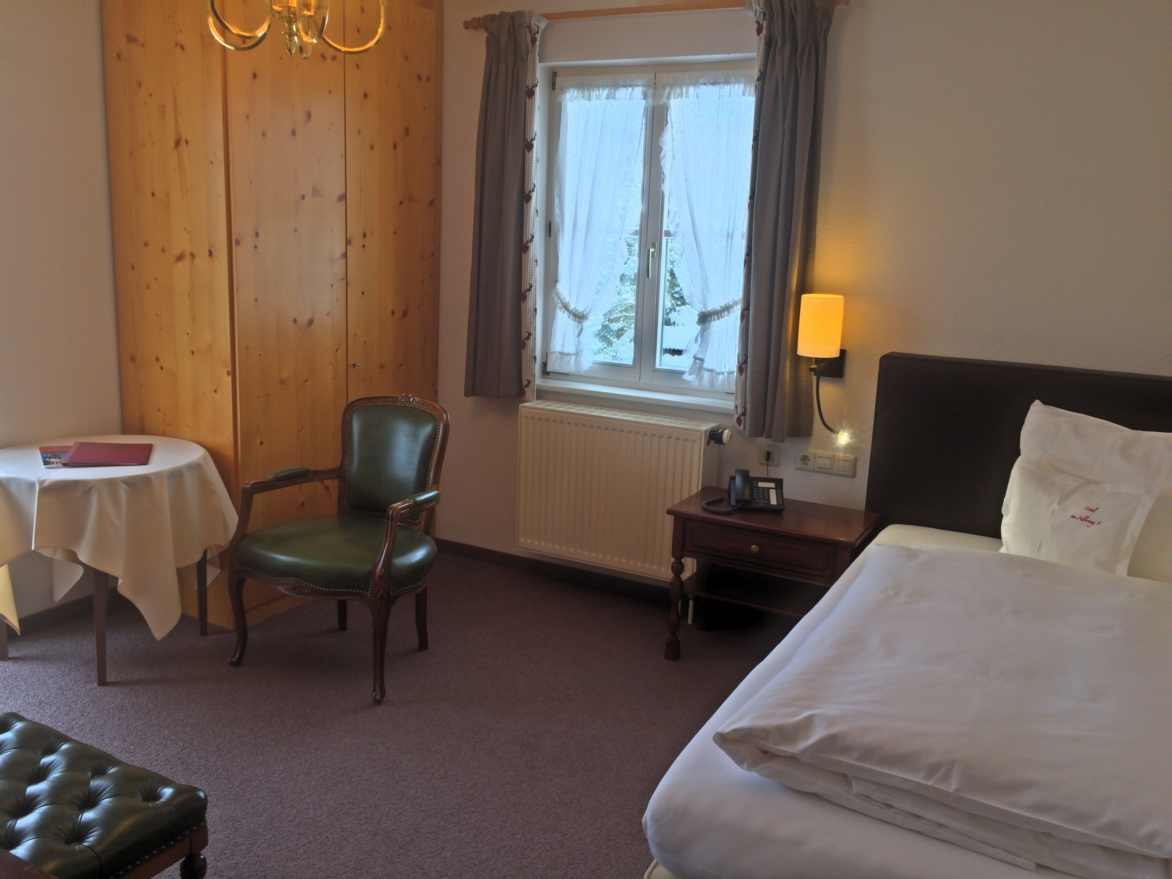 single room, balcony | in-room safe, desk, blackout curtains, rollaway beds