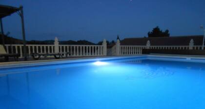 PRIMA VILLA FOR GROUPS OR 2 FAMILIES WITH ALL AMENITIES