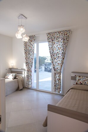 3 chambres, fer et planche à repasser, Wi-Fi gratuit, draps fournis