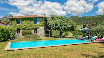 Piscina all'aperto