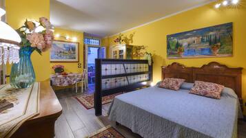 1 chambre, bureau, fer et planche Ă repasser, Wi-Fi gratuit