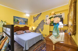 1 bedroom, desk, iron/ironing board, free WiFi