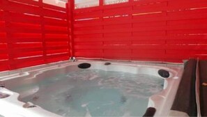Bain à remous intérieur
