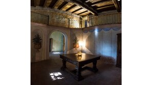 Interior - Superb period villa with private pool in a relaxing oasis (Monasterolo)