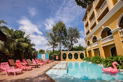 ROYAL PINEAPPLE HOTEL | A Welcome to Wealth and Good Fortune