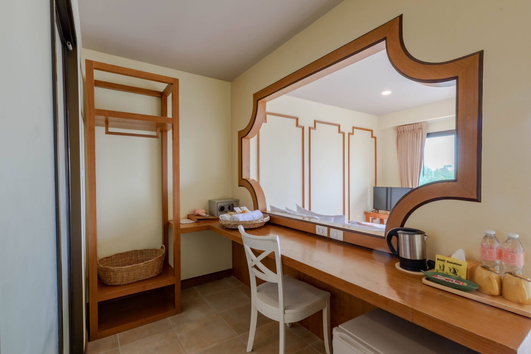 Foto - ROYAL PINEAPPLE HOTEL | A Welcome to Wealth and Good Fortune