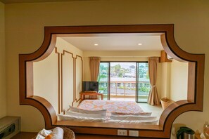 Signature Pineapple | Free Bus & Free Private Workspace | Down comforters, in-room safe, blackout drapes, iron/ironing board - ROYAL PINEAPPLE HOTEL | A Welcome to Wealth and Good Fortune (Krabi)