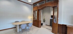 2-bedroom pool villa with shared pool