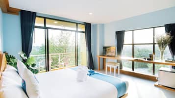 Premier Pool Town View | 1 bedroom, down duvets, in-room safe, blackout curtains