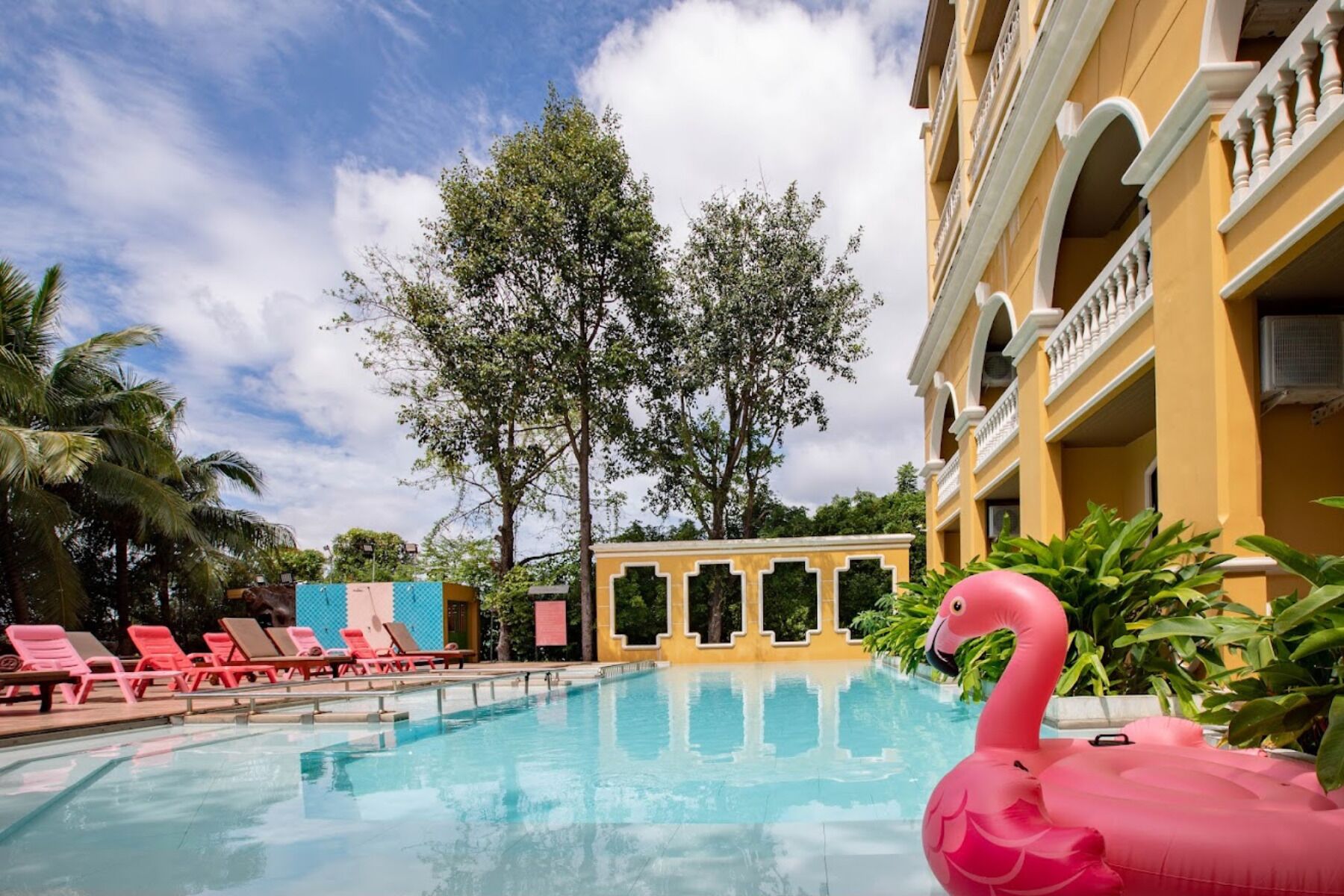 Alberca al aire libre 