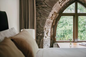 3 bedrooms, iron/ironing board, free WiFi, bed sheets - Interior Design Heaven - world class detailing and finishings (Crieff)