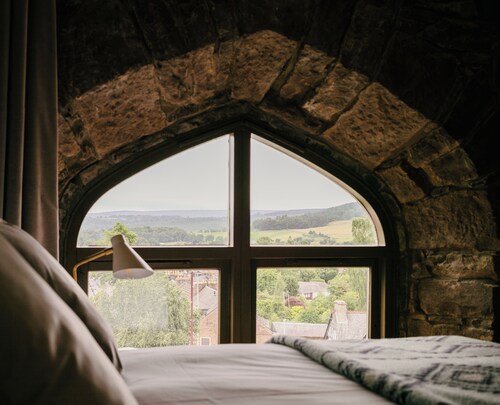 Interior Design Heaven - world class detailing and finishings