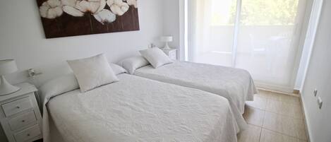 3 chambres, fer et planche Ă repasser, Wi-Fi gratuit, draps fournis
