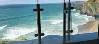 Rocklands studio with incredible views across the sea and beaches and cliffs