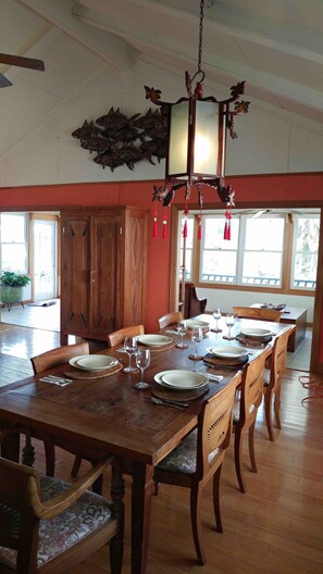 Dining - Peaceful Waterfront Home, Daily Sunset, Dock, 3 Min to Boat ramp & Gulf Access (Homosassa)