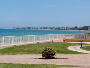 Property grounds - FIRST LINE BEACH APARTMENT WITH SEA VIEWS. WIFI.  (Denia)